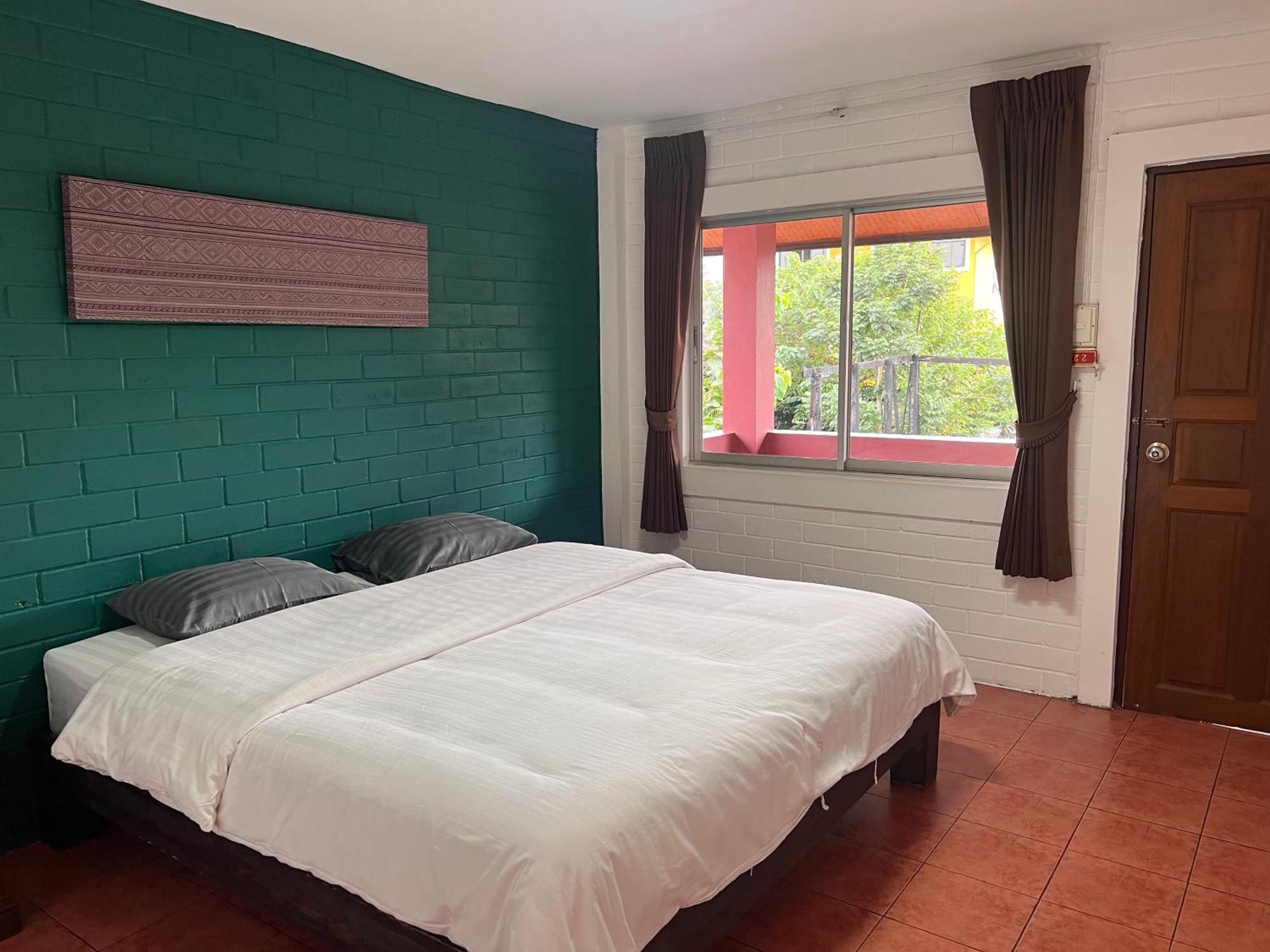 Hostel Red Brick Chiang Mai Exterior foto